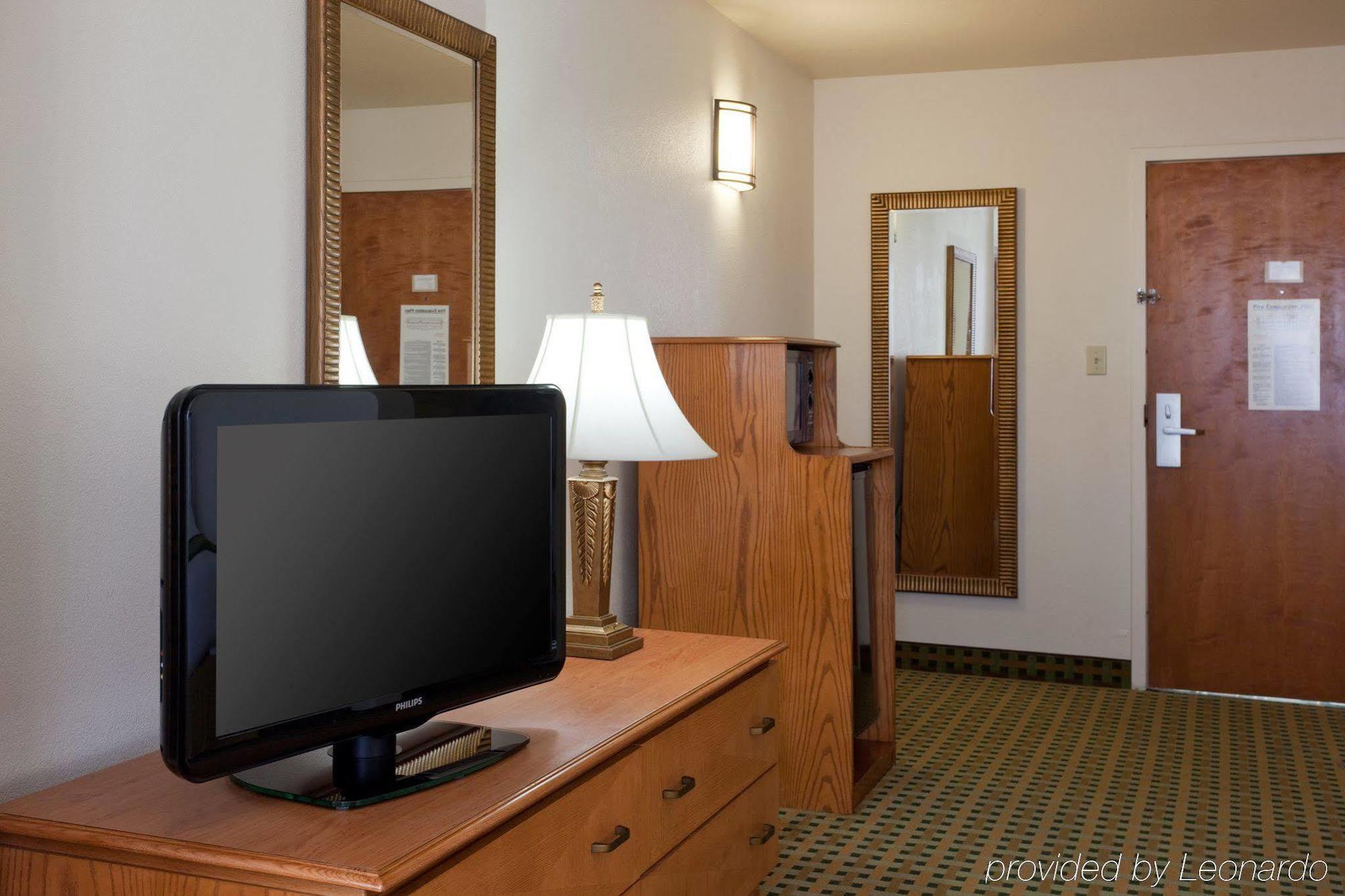 Holiday Inn Express Kingman, An Ihg Hotel Δωμάτιο φωτογραφία